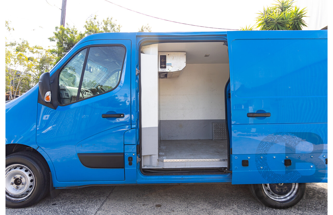 06/2017 Renault Master SWB LOW (FWD) X62 (NBI) Van Carribbean Blue Turbo Diesel 2.3L - Custom Refrigerated