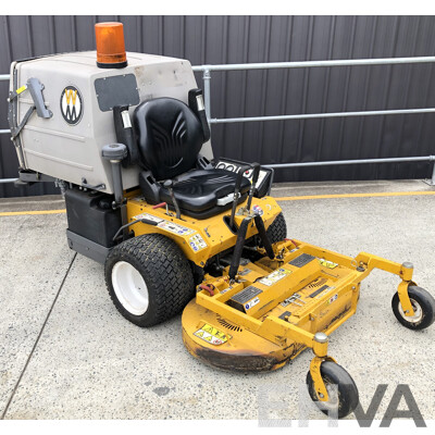 Walker MD21D-12 20.9HP Diesel Commercial Lawn Mower with Walker 45inch Vented GHS Deck  