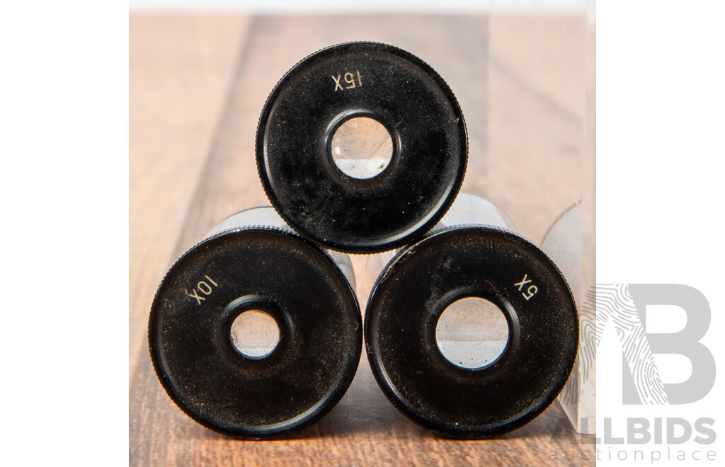 Cased Seiko X600 Microscope