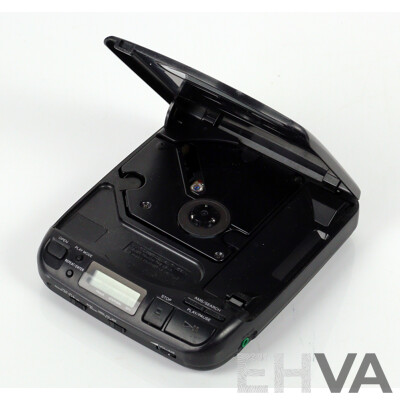 Retro Sony Discman Mega Bass D33