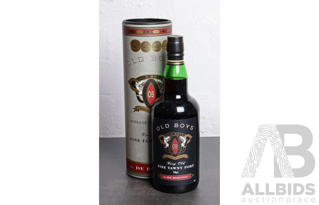 De Bortoli Very Old Fine Tawny Port in Presentation Tube