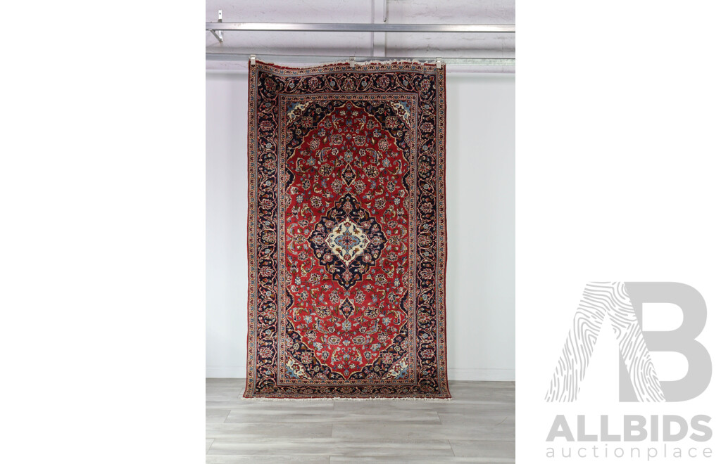 Hand Knotted Persian Kashan Wool Rug with Classical Design