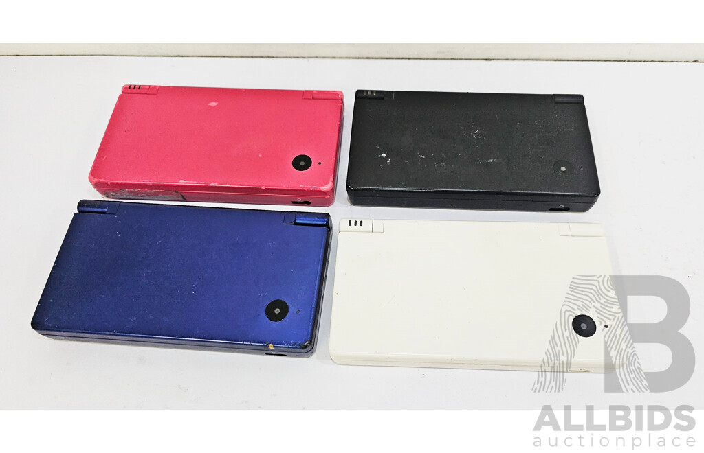 Nintendo DSi Hand Held Consoles