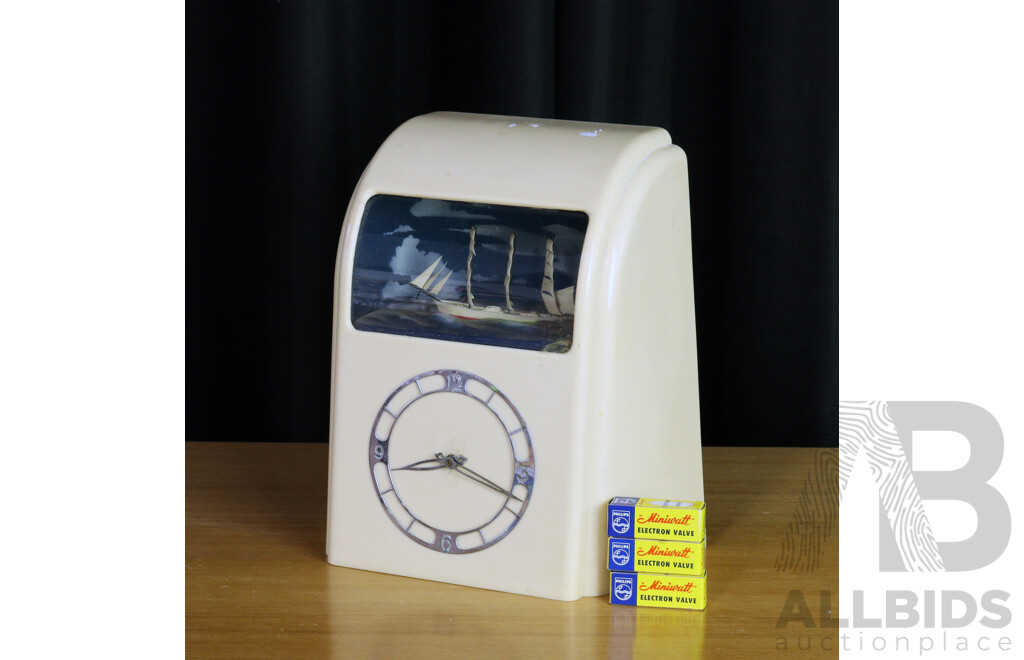 Vintage Bakelite Automation Mantle Clock