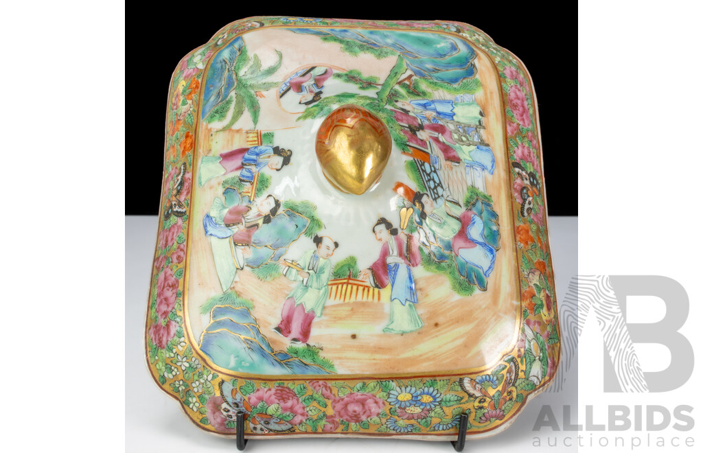 Wonderful Antique Chinese Canton Export Ware Famille Rose Porcelain Hand Painted Lidded Nyonya Dish with Internal Scene with Figures, Butterflies and Flowers, Circa 1830