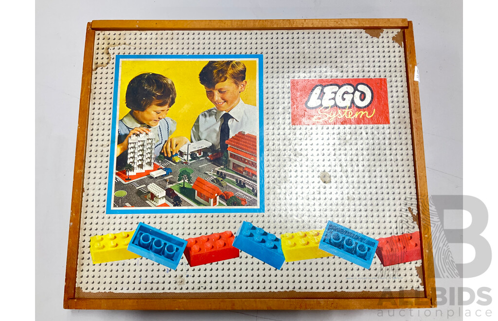 Vintage 1960s Lego System Set in Wooden Case