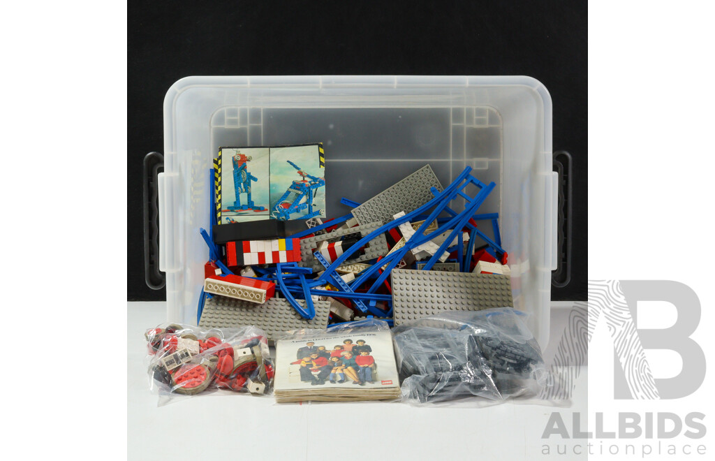 Collection Vintage Lego Trains and Parts Including Tracks, Wheels and More, Approx 2.5Kg