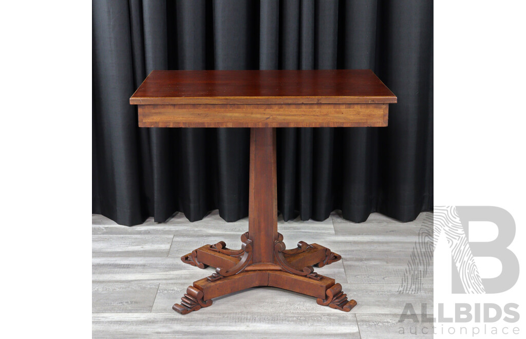 Victorian Mahogany Single Pedestal Side Table