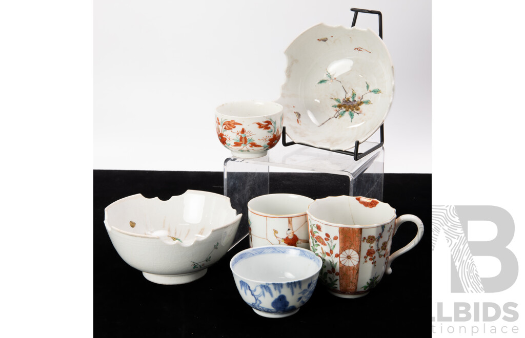 Collection Six Antique Chinese & Japanese Porcelain Pieces, Circa Late 1700s Early 1800s