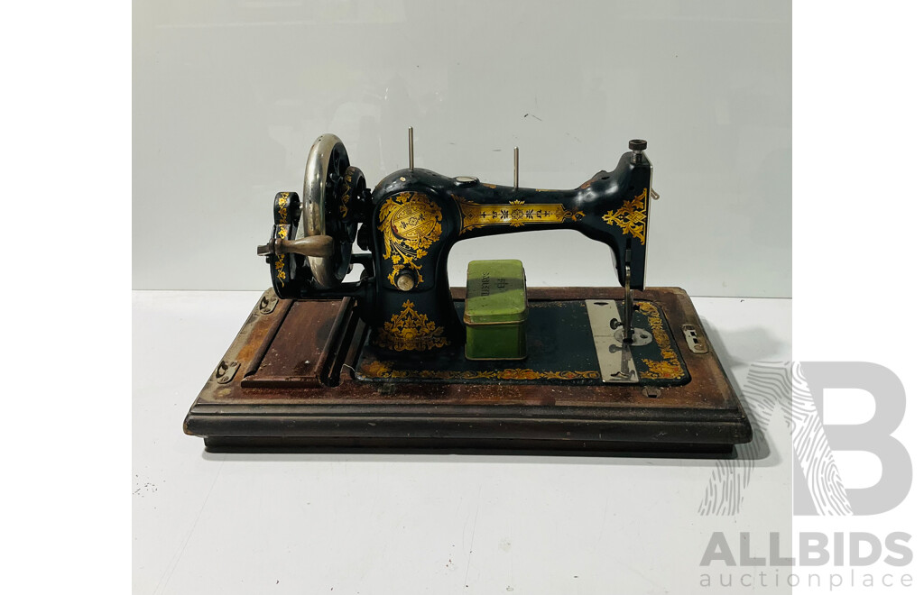 Vintage Mechanical Cylinder Shuttle Sewing Machine with Lovely Decorations and Wooden Carrying Case