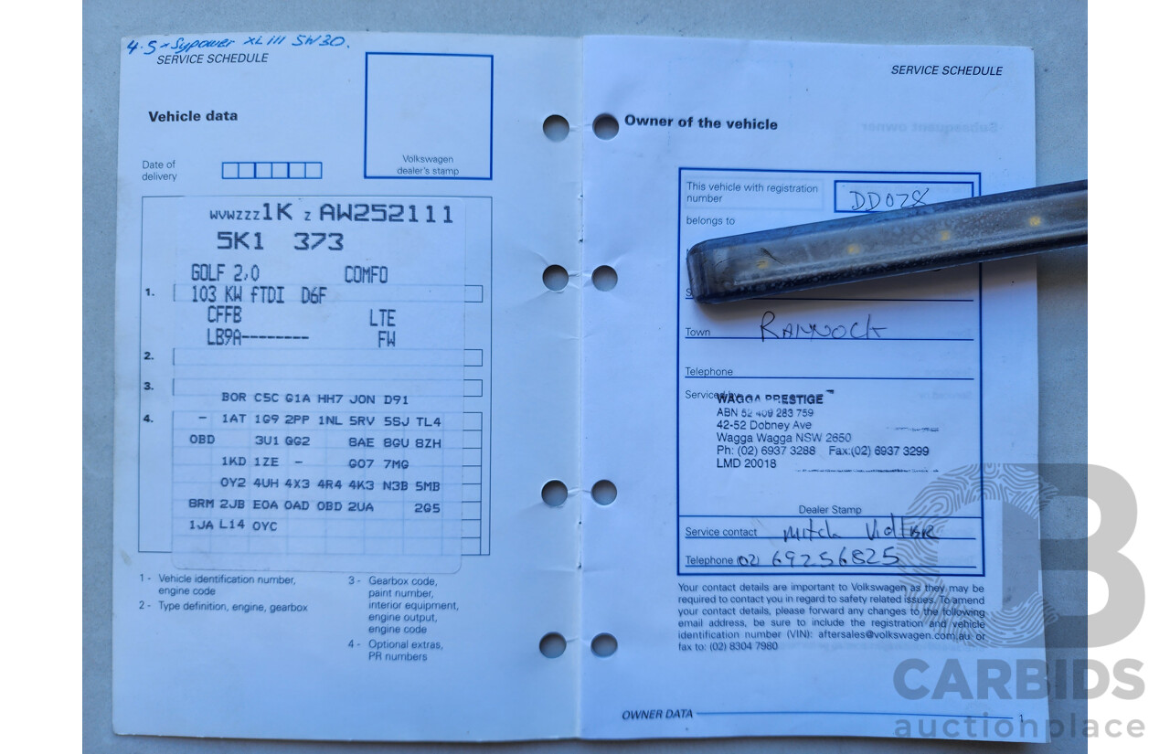 2/2010 Volkswagen Golf 103 TDI Comfortline 1K MY10 5d Hatchback White 2.0L