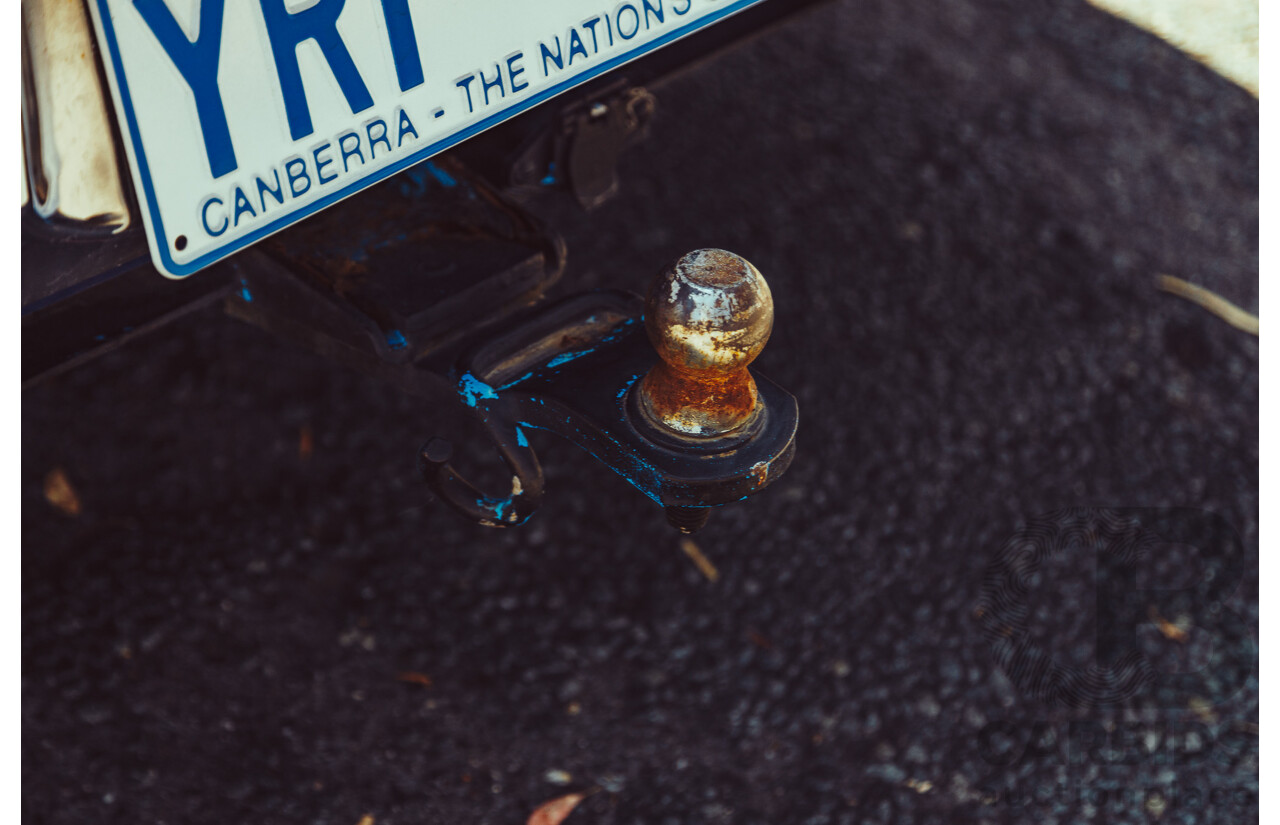 10/1976 Holden Kingswood 50th Anniversary HX 4d Sedan Deauville Blue Metallic 3.3L