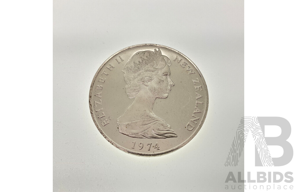New Zealand 1974 Silver One Dollar Coin, Commonwealth Games .925