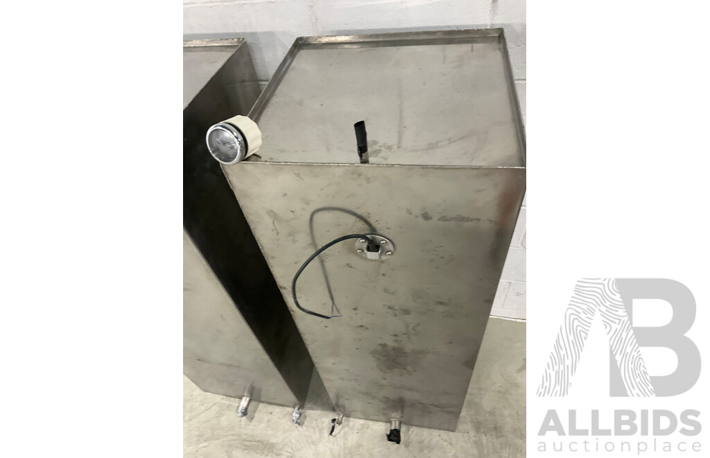 Custom Fabricated Stainless Steel Marine Fuel Tanks with VDO Gauges and Sender