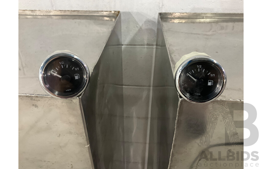 Custom Fabricated Stainless Steel Marine Fuel Tanks with VDO Gauges and Sender