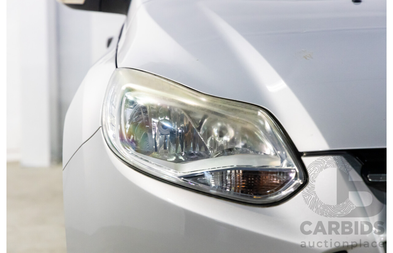 7/2012 Ford Focus Ambiente LW 5d Hatchback Ingot Silver Metallic 1.6L