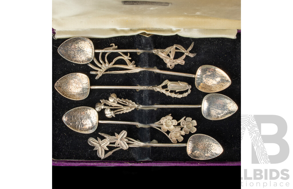 Wonderful Set Five Australian Sterling Silver Teaspoons with Wild Flower Finials by Harris & Sons, WA, in Original Box, Weight 61gm