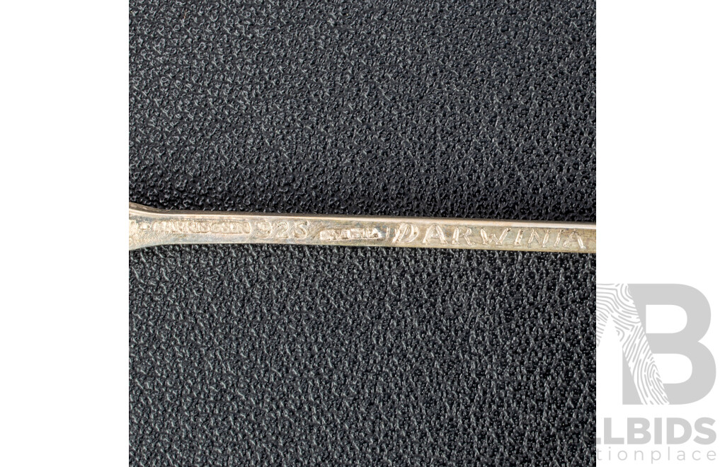 Wonderful Set Five Australian Sterling Silver Teaspoons with Wild Flower Finials by Harris & Sons, WA, in Original Box, Weight 61gm