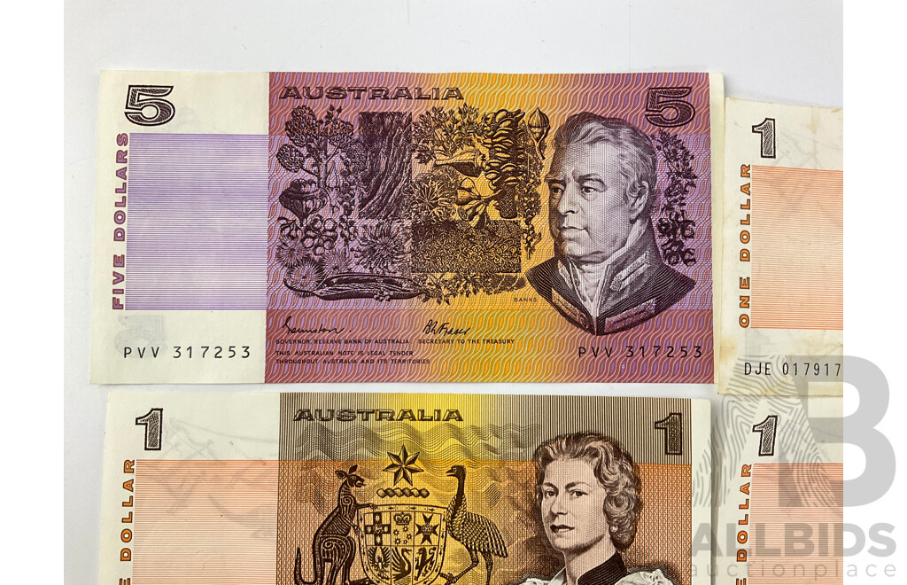 Australian Bankotes Including 1985 Five Dollar Johnston/Fraser R209B PVV 317253, Fifteen 1982 One Dollar Johnston/Stone R78