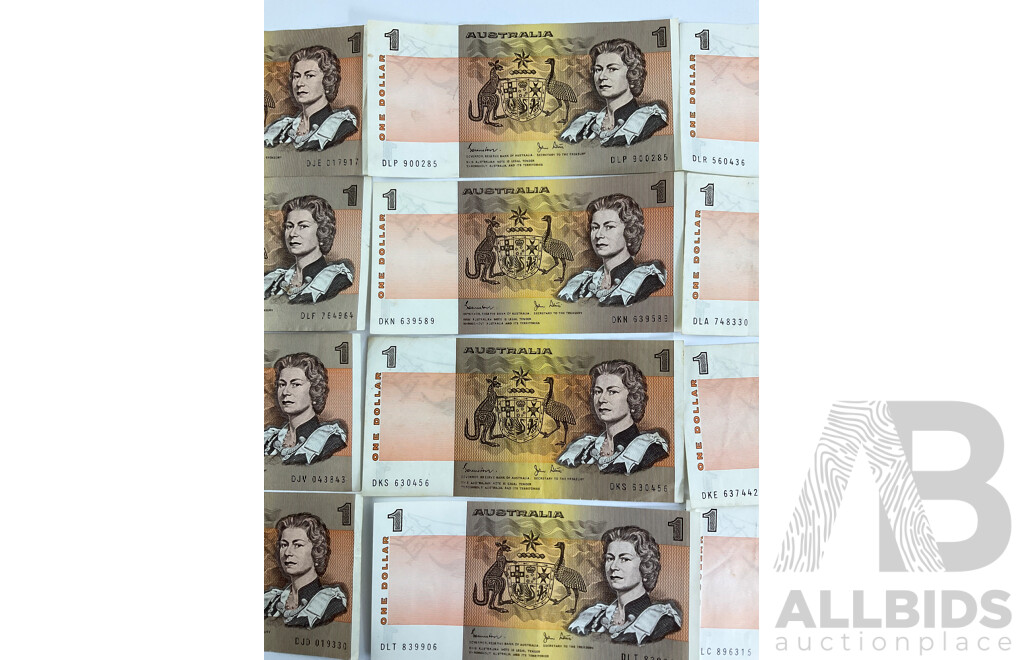 Australian Bankotes Including 1985 Five Dollar Johnston/Fraser R209B PVV 317253, Fifteen 1982 One Dollar Johnston/Stone R78