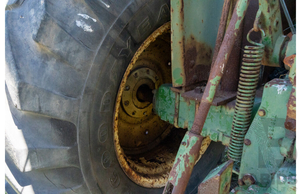 1965, John Deere 2010,  4 Cylinder 2.7L Diesel, 4x2, Open Air Canopy Tractor