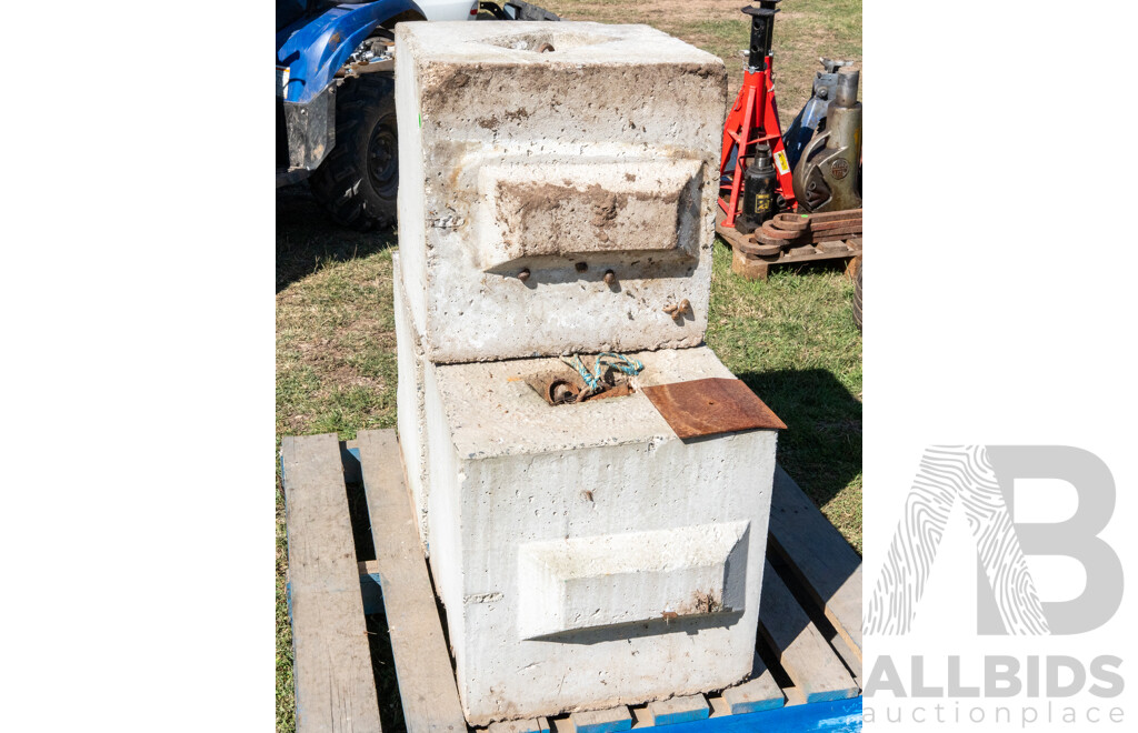 Pallet Containing Quantity of 3 Concrete Blocks Approx 500kg