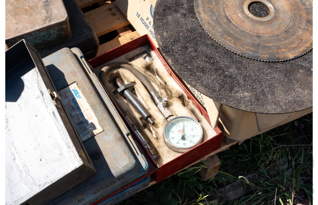 Pallet Containing Various Air Tools, Pullers & Fittings ETC