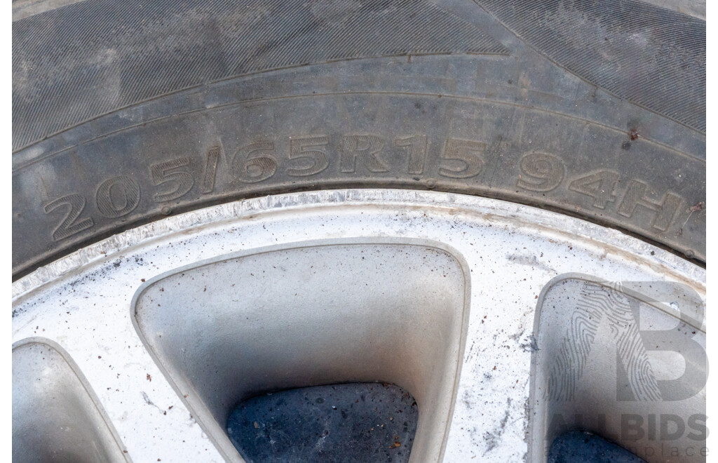 Job Lot 15"Alloy Rims Ford Stud Pattern with Tyre's X 2