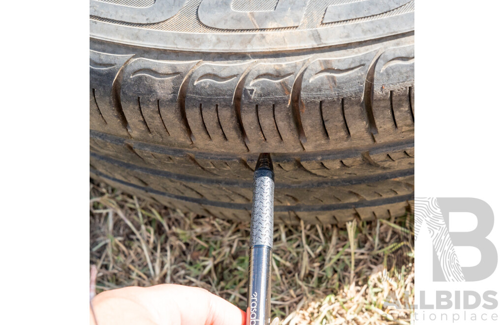 Job Lot 15"Alloy Rims Ford Stud Pattern with Tyre's X 2
