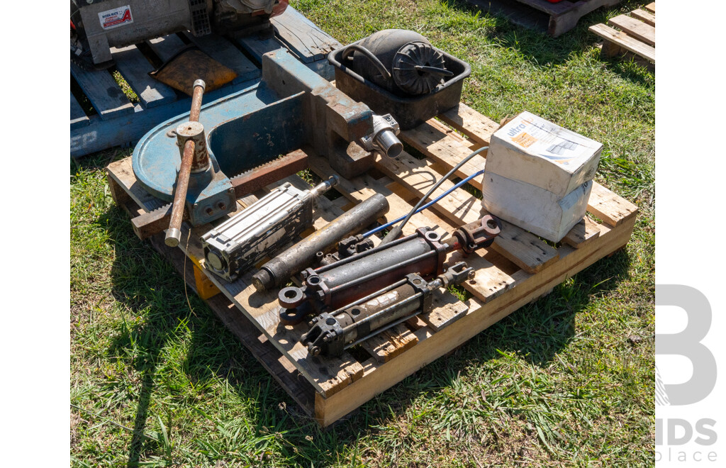 Pallet Containing Various Hydraulic Rams, Ultra Flow Meter & Other Items ETC