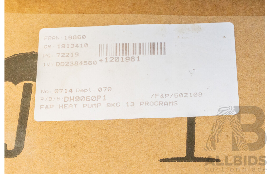 Large Tea Chest Box Containing Aproximately X 15 Heat Extraction Whirlie Birds