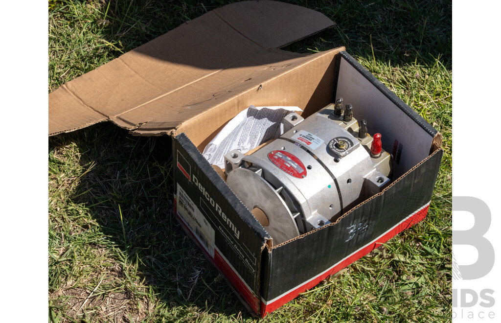 Job Lot Genuine Delco Remy Alternator