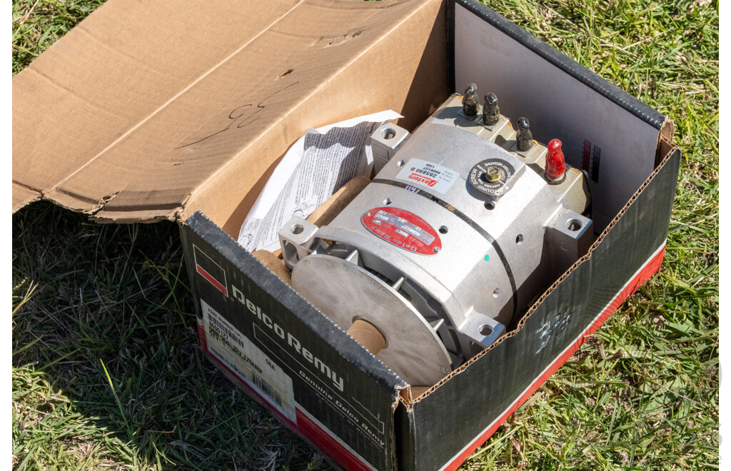 Job Lot Genuine Delco Remy Alternator