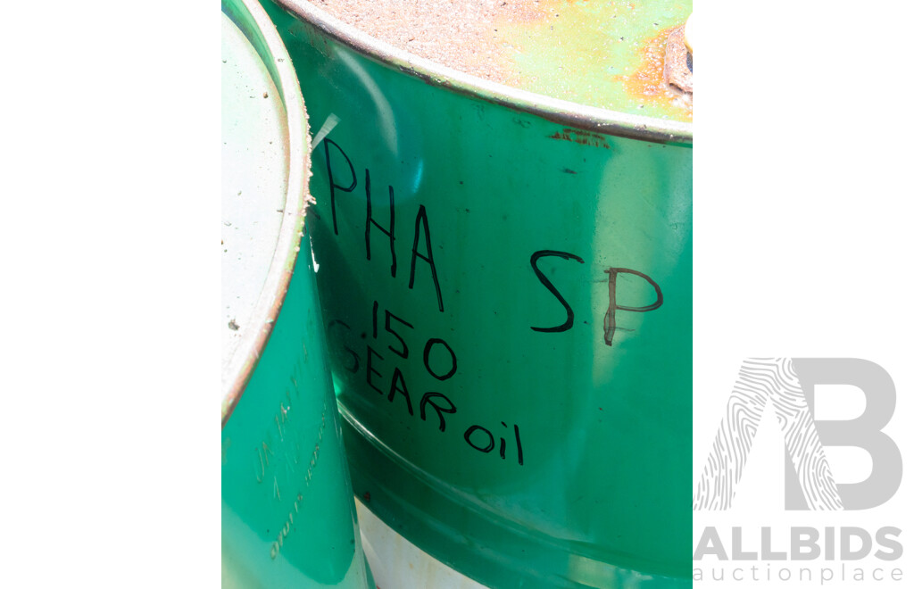 Pallet Containing Drums Assorted Industrial Gear Oil, Vanellus Multi- Fleet Eco, Mazda Flush