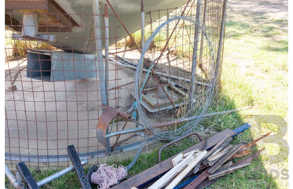 Job Lot Containing Various Fencing Equipment,  Post Pullers, Wire Spinner, Post Driver, Star Pickets & Wire ETC