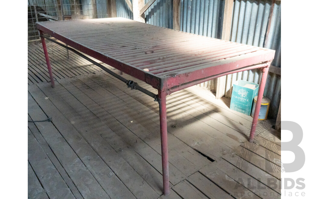 Wooden Wool Classing Table