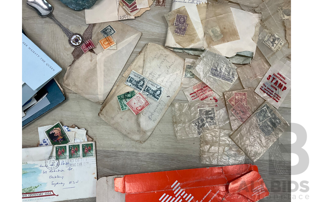 Collection of Australian and International Mint and Cancelled Stamps, Predecimal and Decimal Stamps