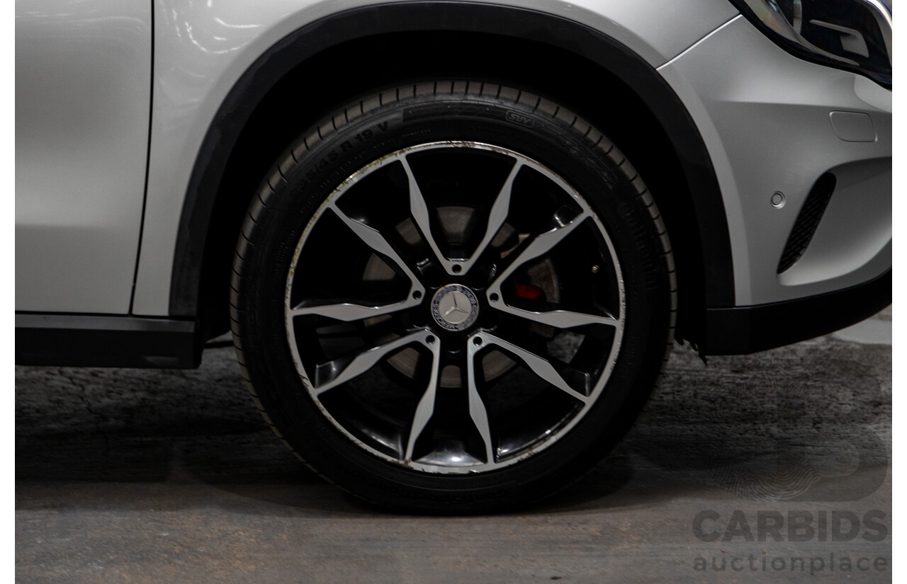 10/2016 Mercedes Benz GLA220d 4matic (AWD) X156 4d Wagon Polar Silver Metallic Turbo Diesel 2.1L