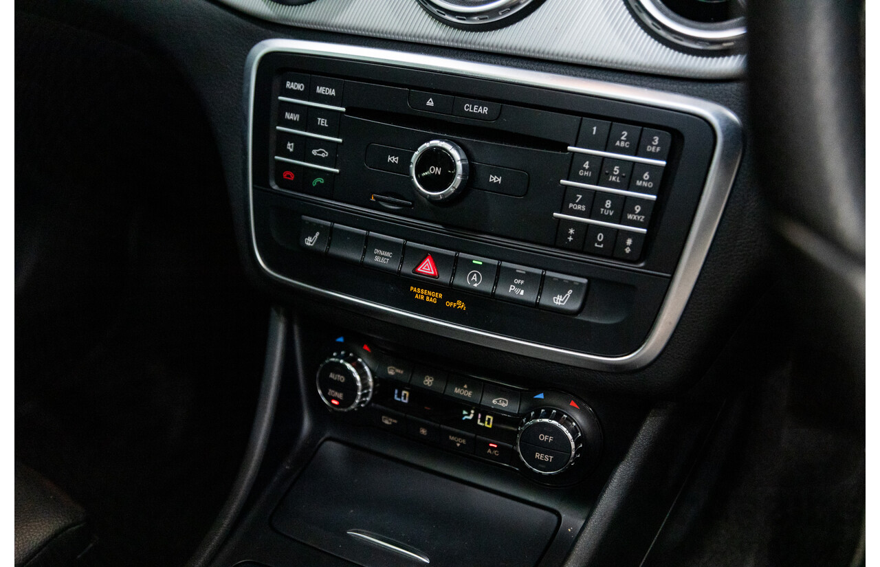 10/2016 Mercedes Benz GLA220d 4matic (AWD) X156 4d Wagon Polar Silver Metallic Turbo Diesel 2.1L