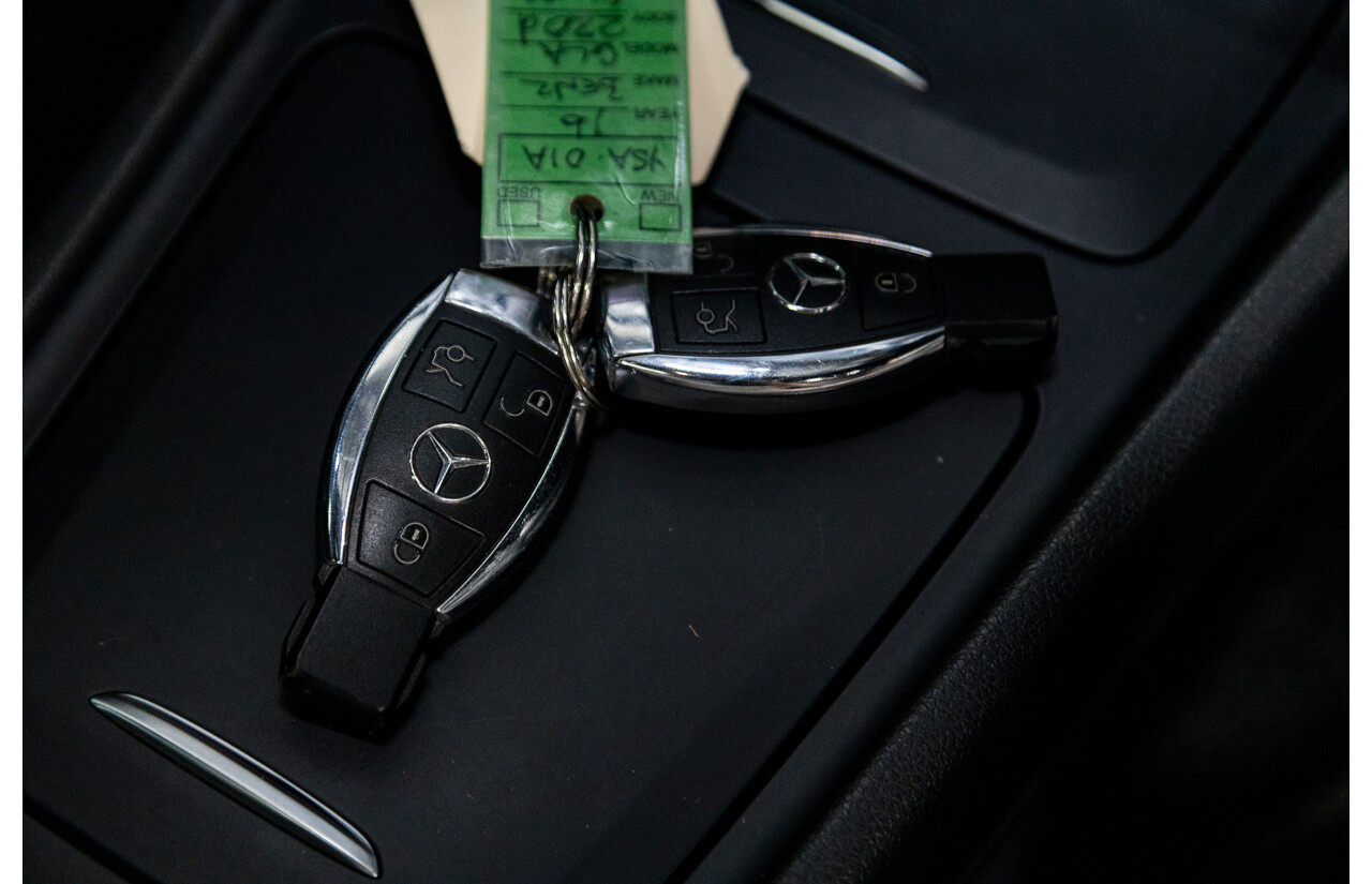 10/2016 Mercedes Benz GLA220d 4matic (AWD) X156 4d Wagon Polar Silver Metallic Turbo Diesel 2.1L