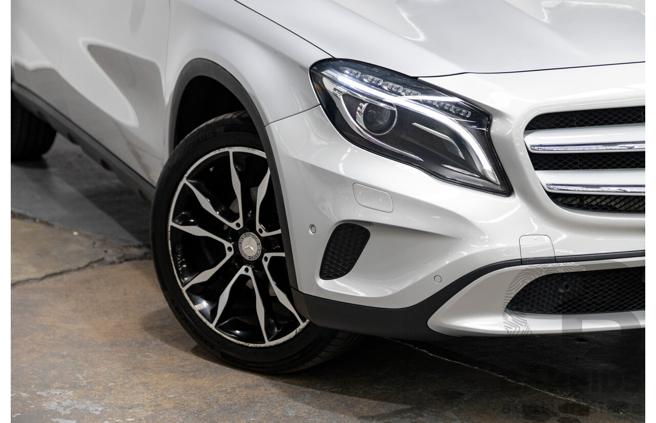 10/2016 Mercedes Benz GLA220d 4matic (AWD) X156 4d Wagon Polar Silver Metallic Turbo Diesel 2.1L