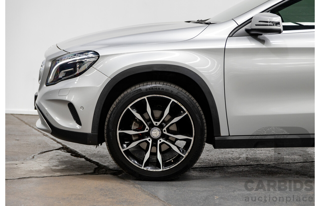 10/2016 Mercedes Benz GLA220d 4matic (AWD) X156 4d Wagon Polar Silver Metallic Turbo Diesel 2.1L