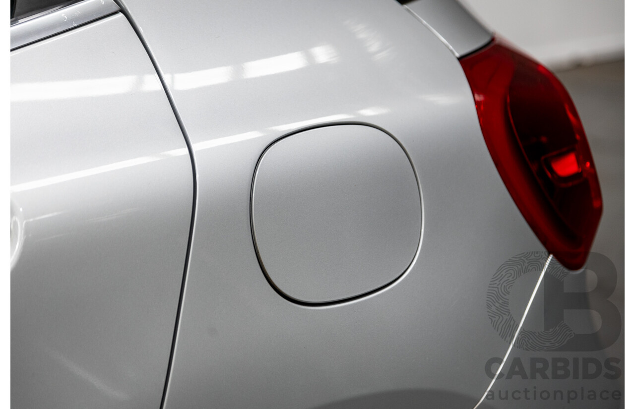 10/2016 Mercedes Benz GLA220d 4matic (AWD) X156 4d Wagon Polar Silver Metallic Turbo Diesel 2.1L