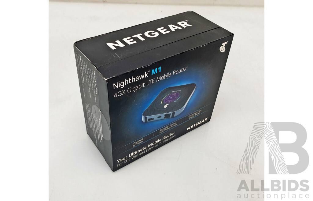 Netgear (MR1100) Nighthawk M1 LTE Mobile Router