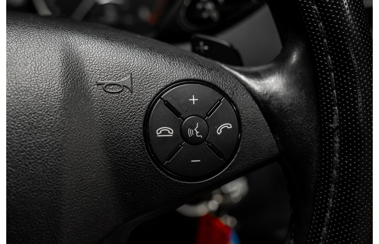 11/2009 Mercedes-Benz ML 300 CDI AMG Sports (4x4) W164 09 UPGRADE 4d Wagon Obsidian Black Metalic Turbo Diesel V6 3.0L