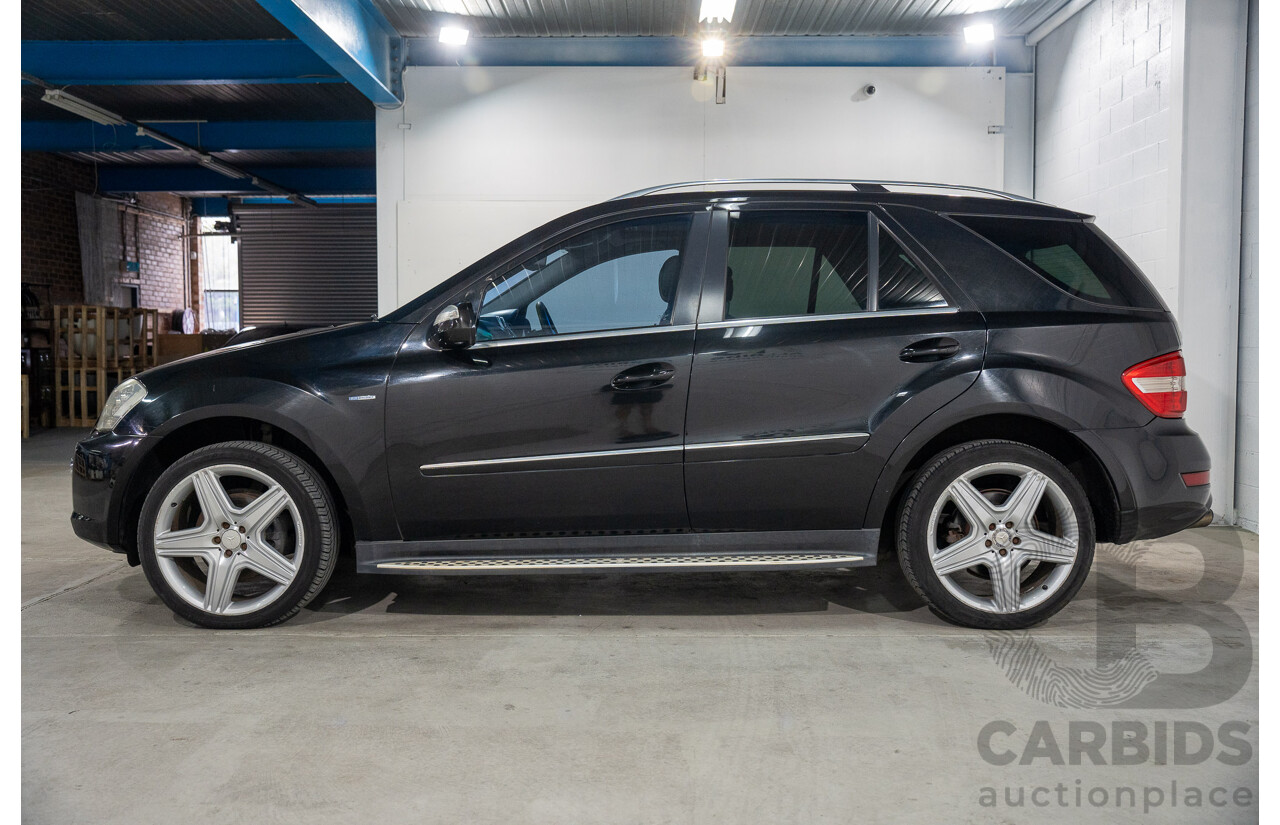11/2009 Mercedes-Benz ML 300 CDI AMG Sports (4x4) W164 09 UPGRADE 4d Wagon Obsidian Black Metalic Turbo Diesel V6 3.0L