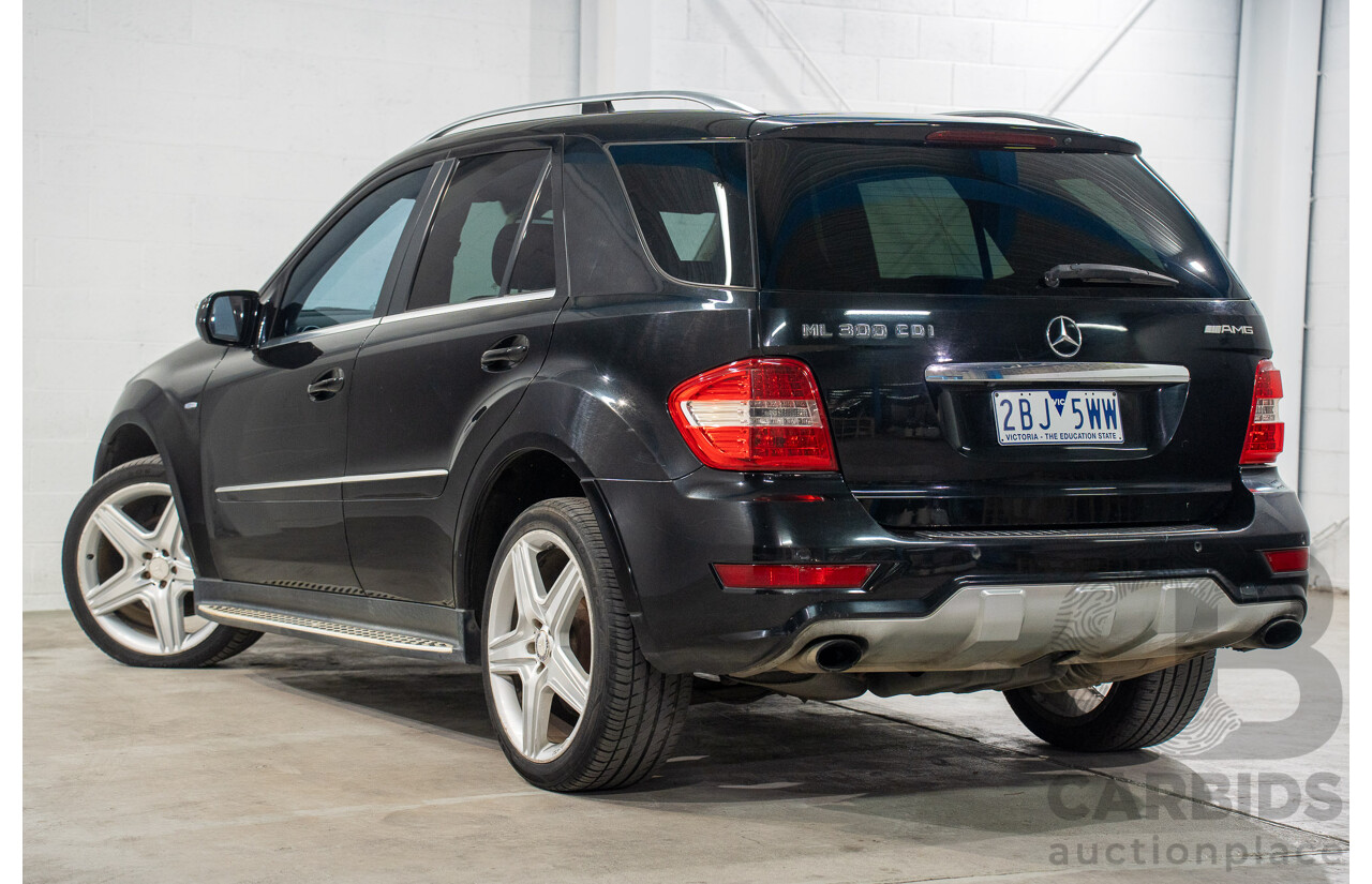 11/2009 Mercedes-Benz ML 300 CDI AMG Sports (4x4) W164 09 UPGRADE 4d Wagon Obsidian Black Metalic Turbo Diesel V6 3.0L