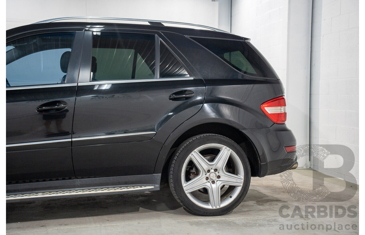 11/2009 Mercedes-Benz ML 300 CDI AMG Sports (4x4) W164 09 UPGRADE 4d Wagon Obsidian Black Metalic Turbo Diesel V6 3.0L