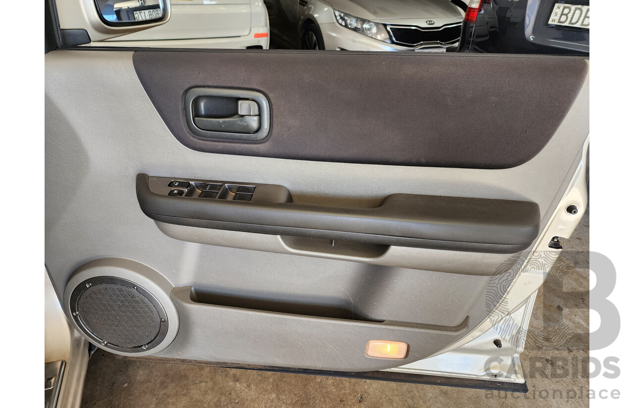 5/2005 Nissan X-Trail Ti-L (sunroof) (4x4) T30 4d Wagon Gold 2.5L