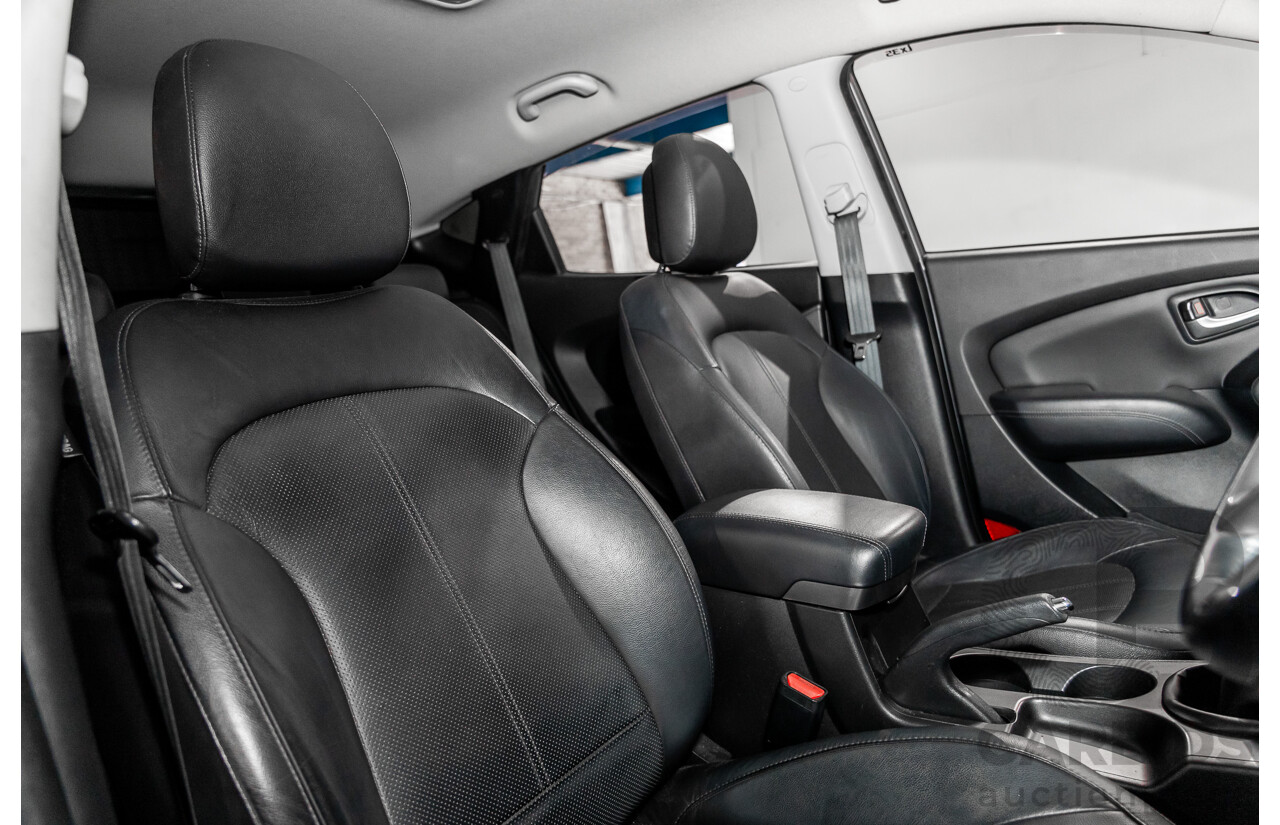 8/2015 Hyundai ix35 SE (FWD) LM SERIES II 4d Wagon Steel Grey Metallic 2.0L